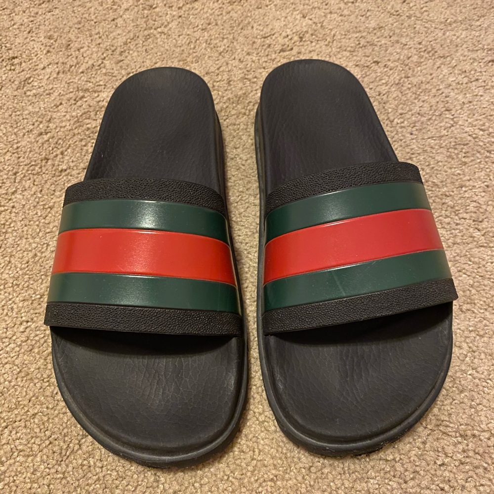 AUTHENTIC Unisex Gucci Slides